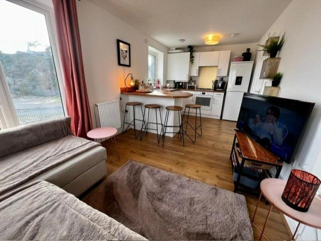 Two Bedroom Apartment In Barry-Close To Beach Extérieur photo