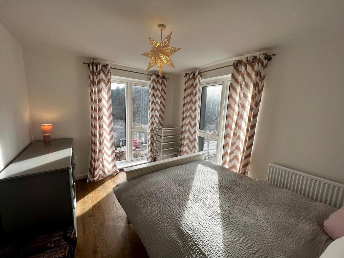 Two Bedroom Apartment In Barry-Close To Beach Extérieur photo